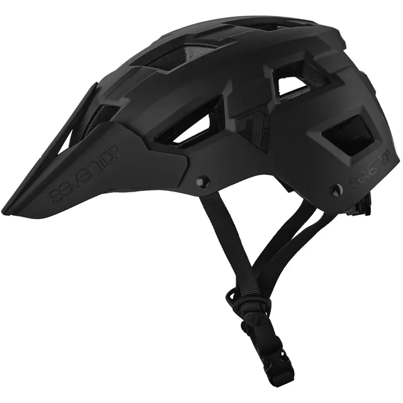 M5 HELMET BLACK L/XL