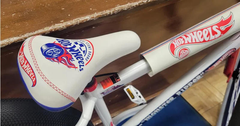 Hotwheels Monster Ripper 29+ Icy White Limited Edition - Blemished-2