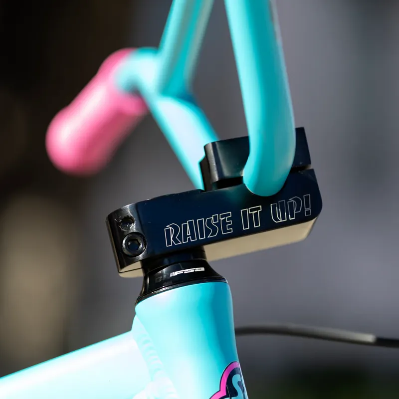 SE Maniac Flyer Aqua Bubble Gum 27.5+-3